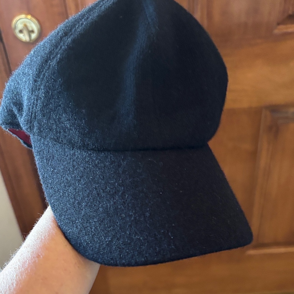 Quince Dark Cashmere Baseball Cap in black - Picture 3 of 4